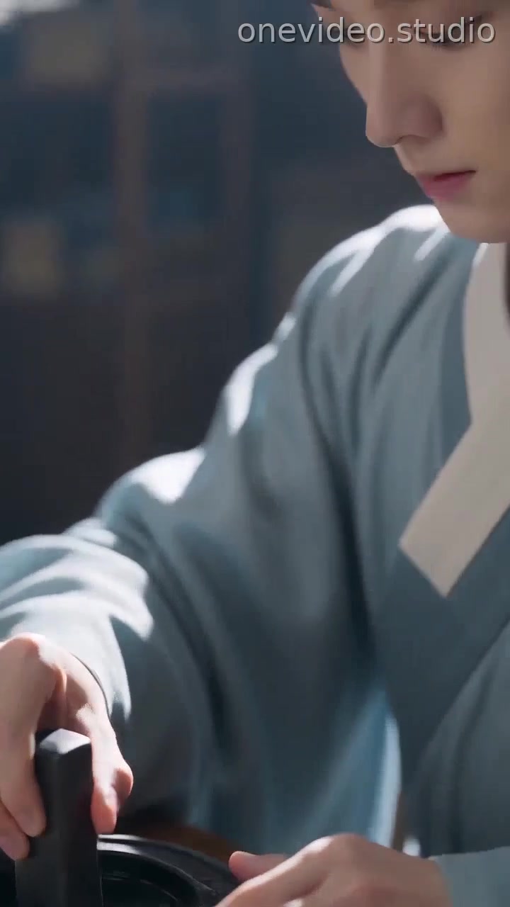 我是太子，我有一个12岁的书童，他正在帮